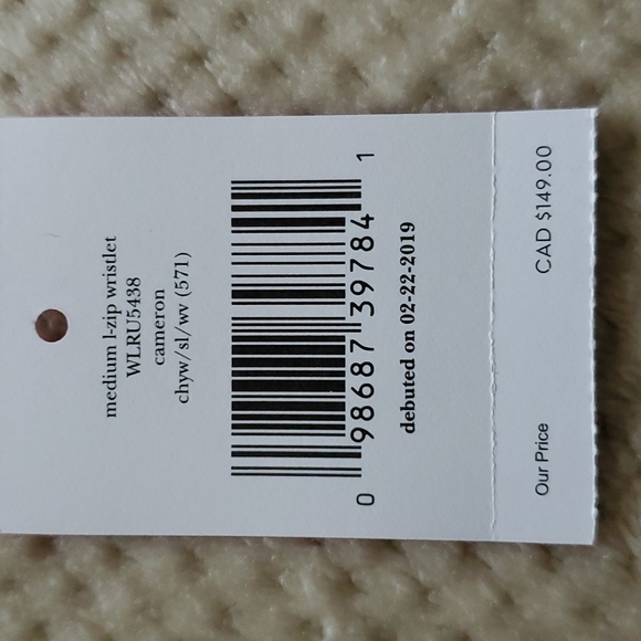 ♠️KATE SPADE♠️ leather zip wristlet - Picture 5 of 11